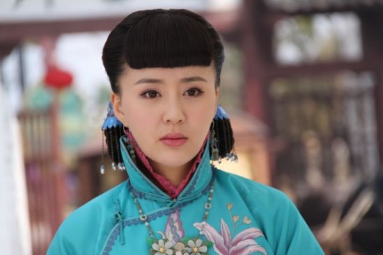 周牧茵婉约大气