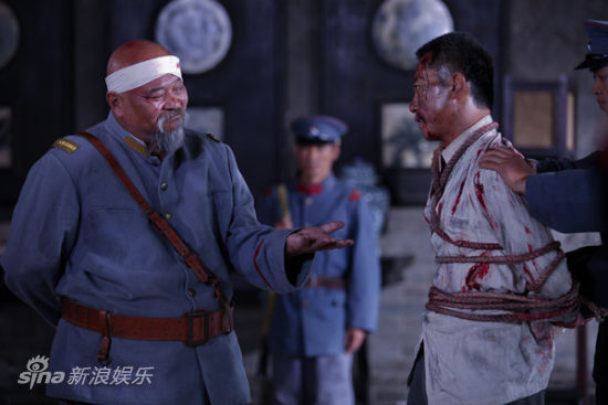 《射天狼》剧照，李琦拷打革命者