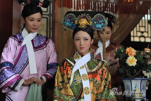 《甄嬛传》上星热播 蒋欣饰华妃为爱痴狂(图)
