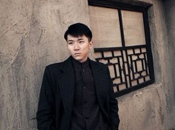 《我叫王土地》热播 曾虹畅被赞雅痞小生