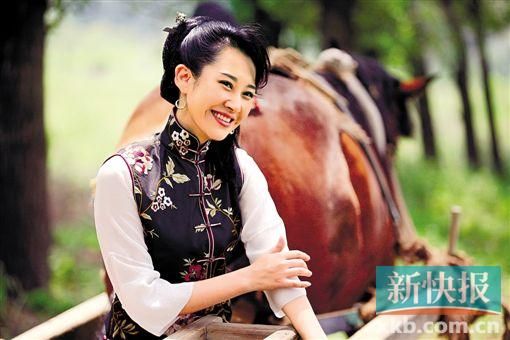 许晴演女地主戏里戏外都是豪爽女汉子