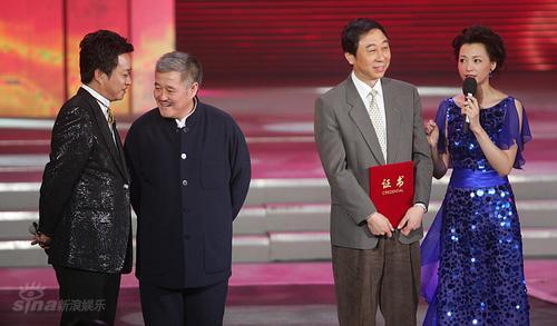赵本山小品再夺大奖 喜庆亮相元宵晚会【图】