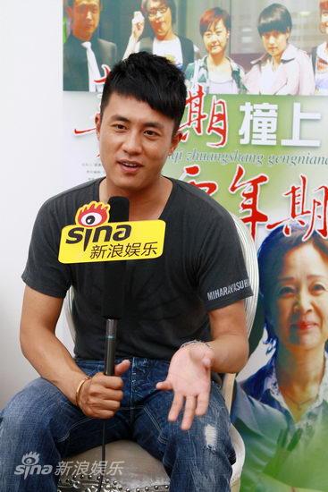 图文:《青春期》记者会-杜淳接受采访