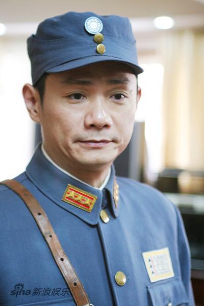 图文新亮剑定妆照果静林军装造型
