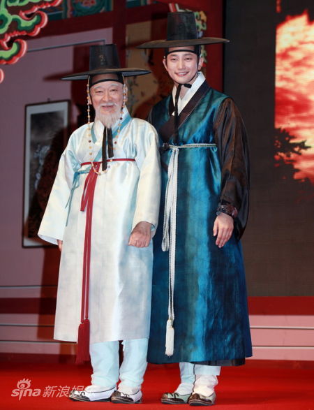 李顺宰、朴施厚