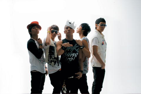 Bigbang发表第三张单曲专辑10万张销量突破自