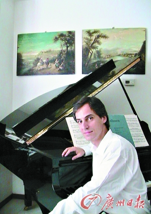 最难的钢琴曲排行榜_世界十大最难钢琴曲排名李斯特独占五首!(2)