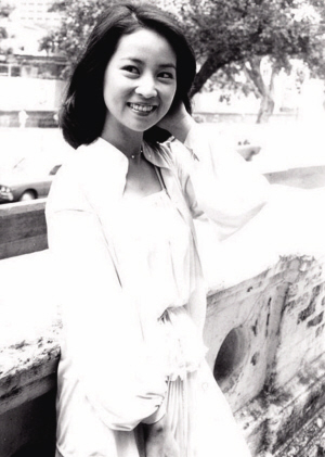 为了儿子什么都可以林凤娇50岁复出写歌词