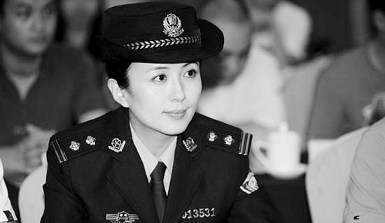 杨童舒演缉毒女警帅呆了