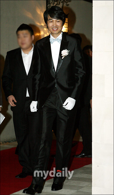 ������Ա������Ļ������׶�����