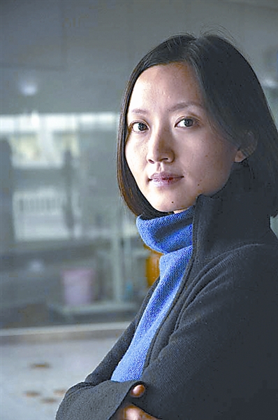 传柴静受贿百万遭检方带走 网友微博自发辟谣