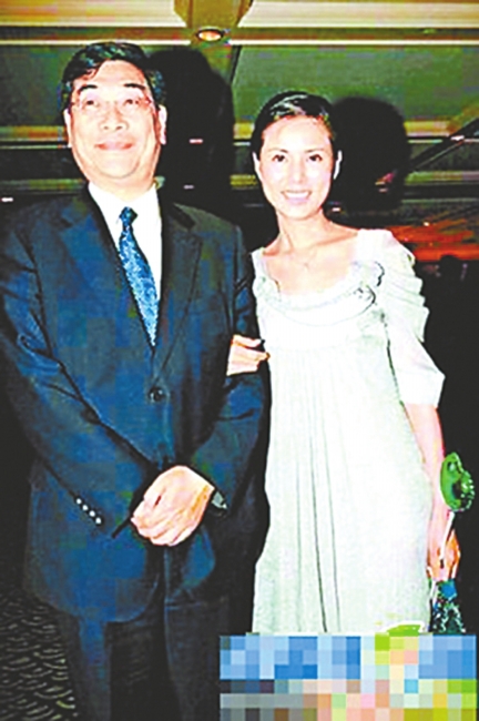 李若彤与男友似“父女”
