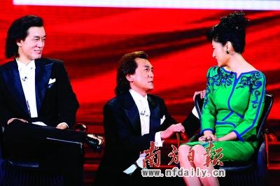 那个叫“李咏2”的机器人火了！