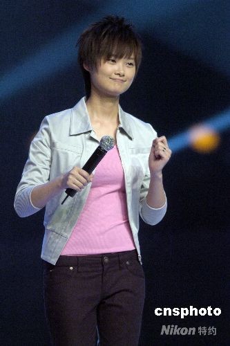 李宇春成改革开放30年风云人物候选惹争议