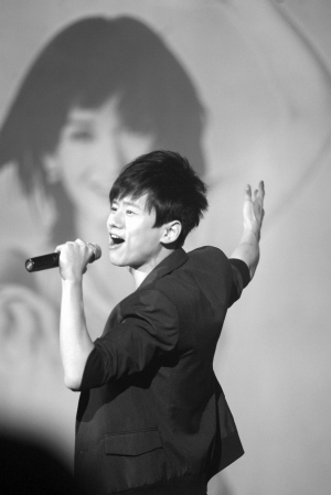 谢娜沈阳放了张杰鸽子 缺席两人粉丝见面会_