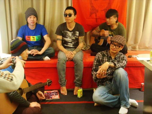 痛仰乐队2009巡演十宗最VCR出炉(图)