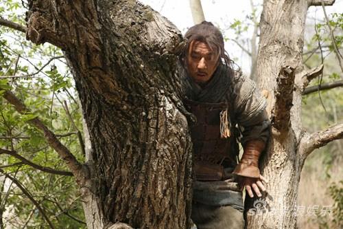 成龙唱大兵小将主题曲 自嘲声音有乡土味(图)