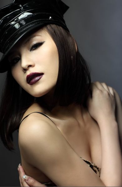 邵雨涵淡定回应整容传闻 称:男人装已经过去了_影音娱乐_新浪网