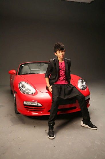 苏醒《下次再玩》MV曝光 苏太张远深夜探班