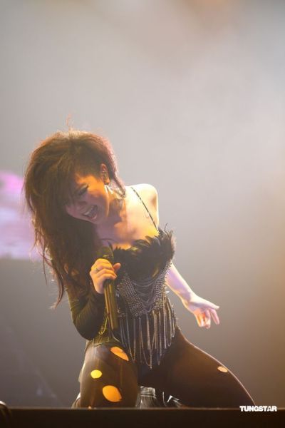 <em>铲青发型</em>新鲜感十足(图)