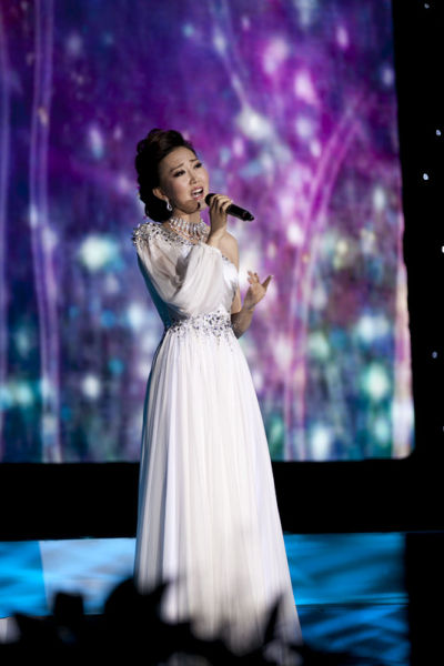 王砚迪办音乐会 执着梦想为歌声陶醉 - 常胜网