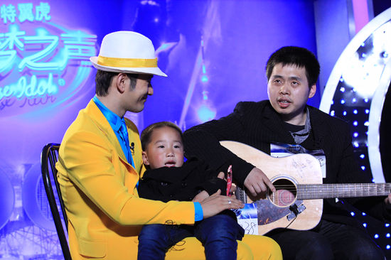 中国梦之声》盲人歌手洪善雪唱尽人生|《中国