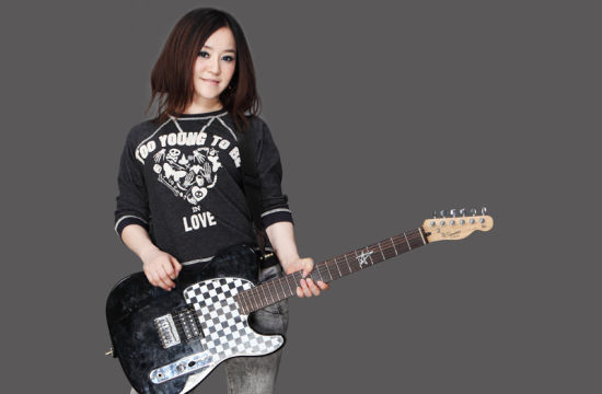 漫摇滚成就<em>琪淇姐妹</em>演唱会(图)|姐妹|琪淇|摇滚