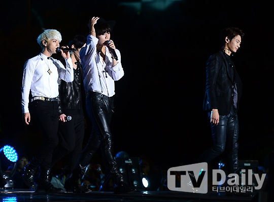 shinee携手exo江南festival美男乐团斗歌