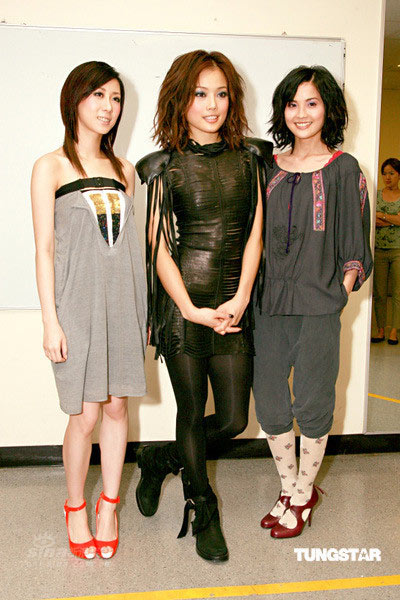 容祖儿蔡卓妍《劲歌金曲》热力登场【图】