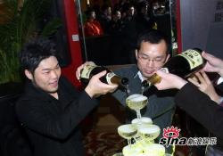 李玖哲自称像张飞 麻吉帮将全体进军内地(组图