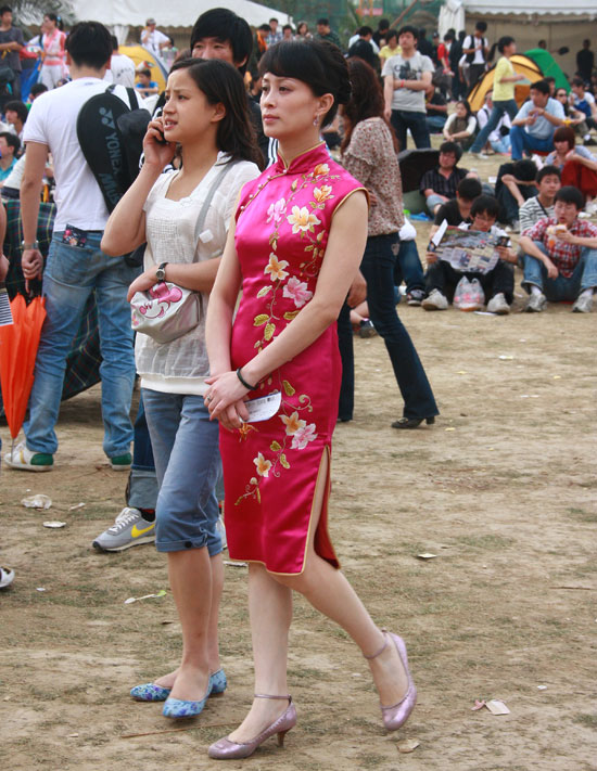 图文:热波音乐节--中式旗袍