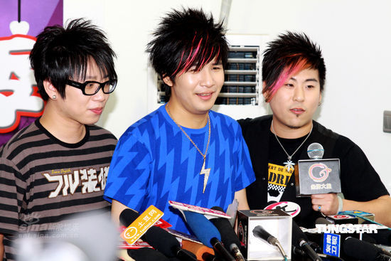 图文:花儿乐队宣布解散-花儿宣布解散