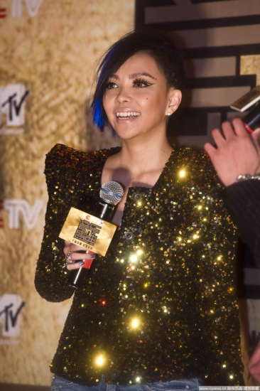 ☆新闻★ 2010 /10/19  MTV音乐盛典 张惠妹热辣