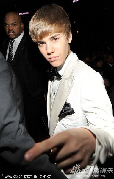 图文: 格莱美 现场- 贾斯汀比伯 耍帅_影音娱乐_新