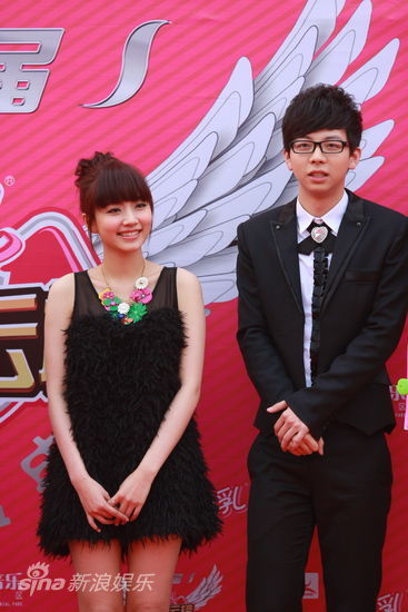 图文:音乐风云榜年度盛典-刘惜君和胡夏