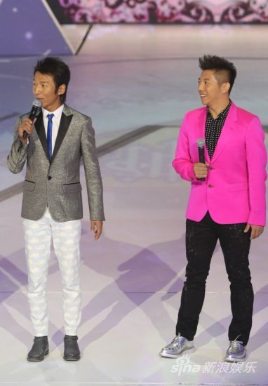 陈羽凡秀恩爱 力破与白百何婚变传闻 