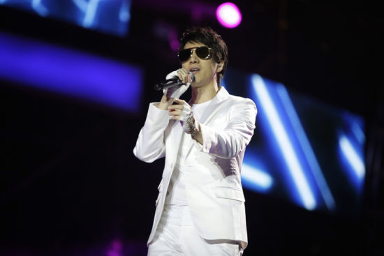 卫视跨年七宗最:鹿晗吴亦凡EXO隔空合体