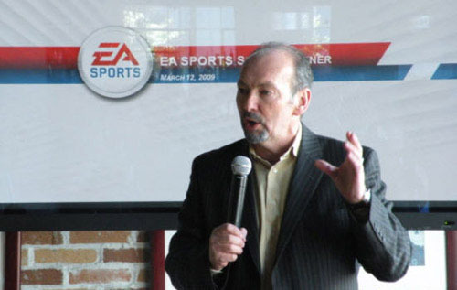 5日消息,美国游戏厂商ea今天将ea sports总裁彼得·摩尔(peter