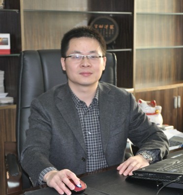 CEO黃凱 先生
