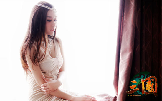 《三国》内外妹纸多美女玩家照片曝光_网络游戏