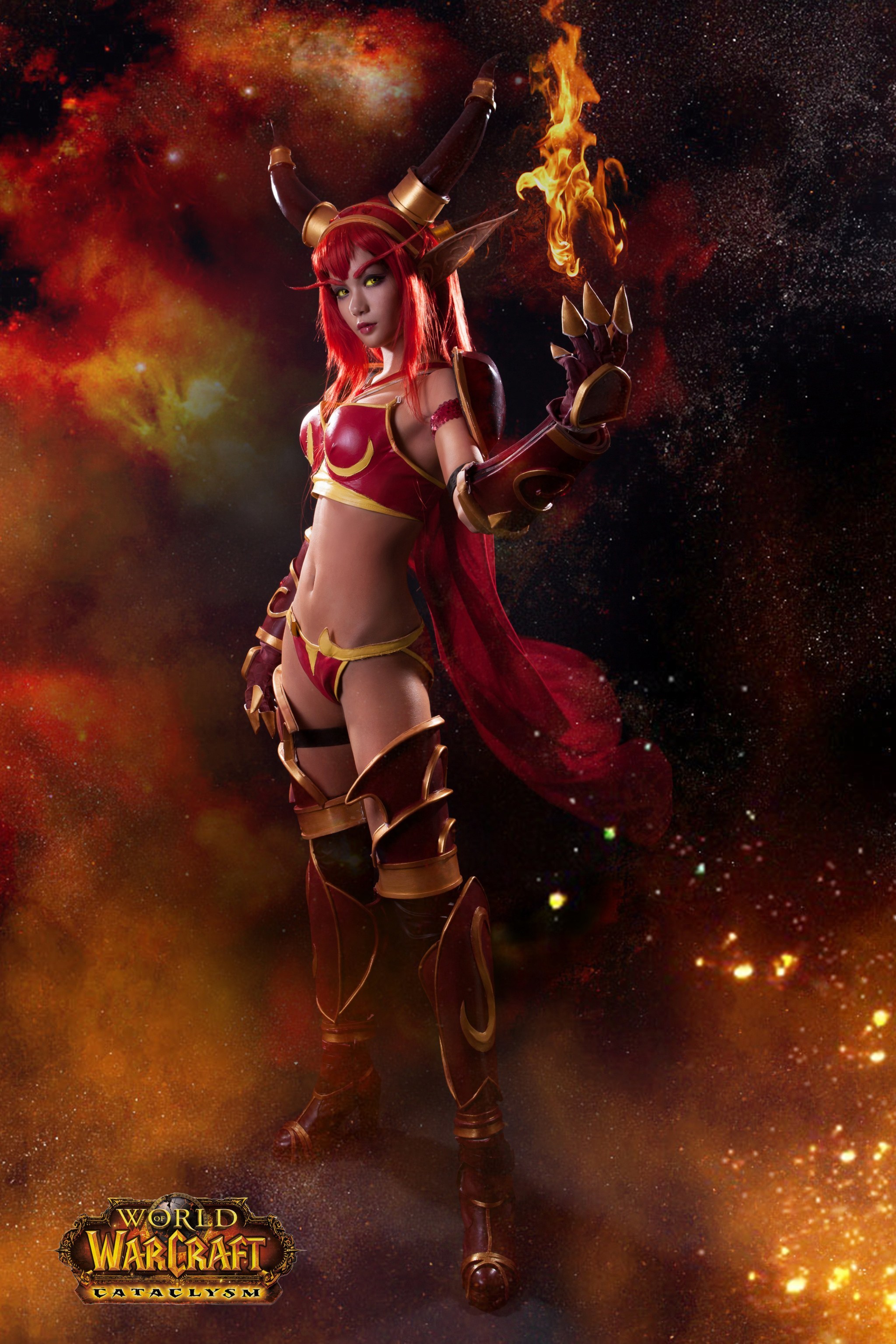 高贵冷艳!国服玩家<em>红龙女王</em>COSPLAY_网络游
