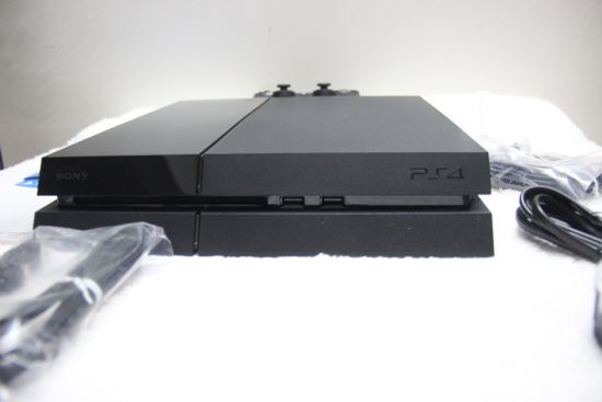 索尼PS4港版首发开箱图 初步上手体验(2)_电视
