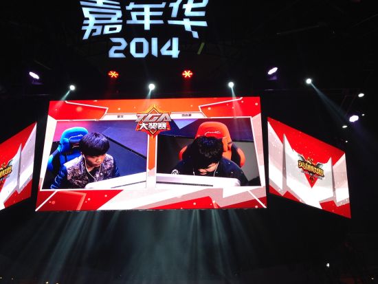 谁是中国第一中单!LOL中单solo赛Uzi最终夺冠