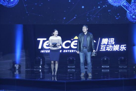 刘慈欣为《雷霆战机》发布新作 致力打造全新世界观