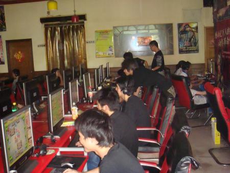 网易《疯狂石头》包机也疯狂_网络游戏