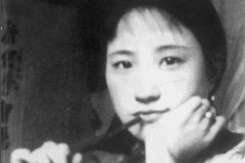 花钱太多:徐志摩养不活陆小曼