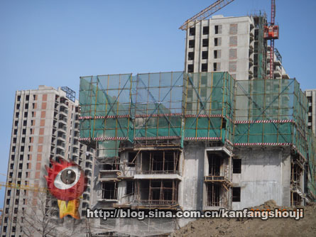 图为红玺台项目施工现场 图为红玺台项目施工现场