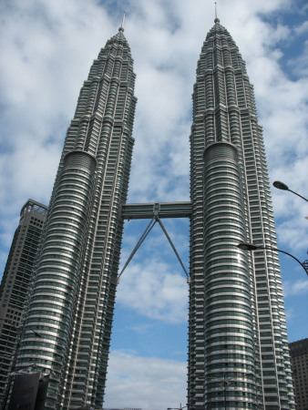 郑州将建300米中国最高双子塔 11月开工(图)_