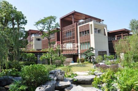 汇东逸墅别墅实景 汇东逸墅别墅实景