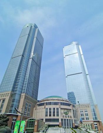 徐家汇港汇恒隆广场办公楼租金均价10元